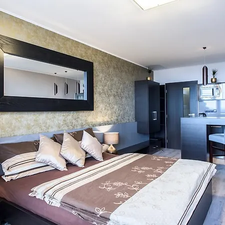 Luxury Apartments Ostrava Exterior photo